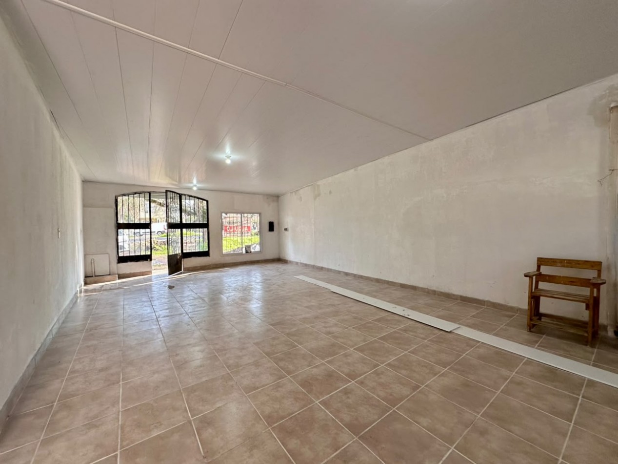 ALQUILO LOCAL COMERCIAL EN AV DE LAS AMERICAS $700.000