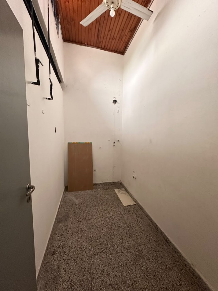 ALQUILO OFICINA/CONSULTORIO CALLE FELICIANO $410.000 FINAL
