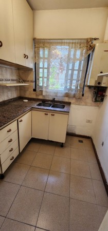 OPORTUNIDAD! VENDO DUPLEX 3 DORMITORIOS,2 BAÑOS, COCHERA U$S 35.000.-