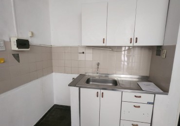 ALQUILO DEPTO 1 DORMITORIO $380.000 FINAL. ZONA CENTRO. EDIFICIO CON QUINCHO Y PILETA