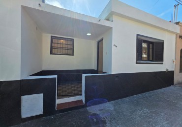 ALQUILO CASA 3 DOR ZONA CENTRO/PARQUE $550.000 + IMPUESTOS