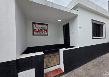 ALQUILO CASA 3 DOR ZONA CENTRO/PARQUE $490.000 FINAL