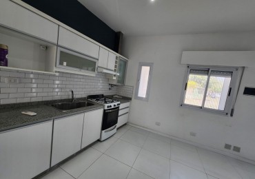 ALQUILO DEPARTAMENTO DE 1 DORMITORIO CON PATIO. ZONA CENTRO PARQUE $440.000 FINAL