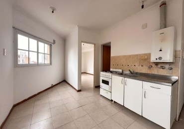 ALQUILO DEPTO 1 DORM $400.000 + EXP + TASAS. ZONA CASA DE GOBIERNO